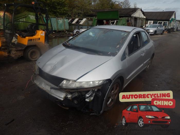 Honda Civic 1.4i Type S 16V Épave (2009, Gris)