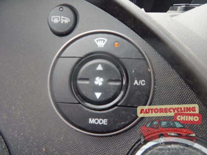 Honda Civic 1.4i Type S 16V Schrottauto (2009, Grau)