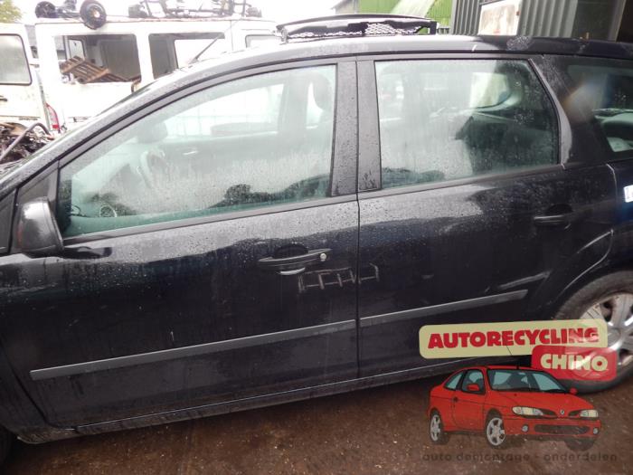 Ford Focus 2 Wagon 1.8 16V Vehículo de desguace (2006, Negro)