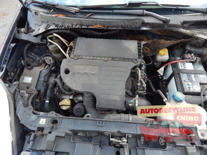 Fiat Grande Punto 1.3 JTD Multijet 16V Vehículo de desguace (2006, Azul)