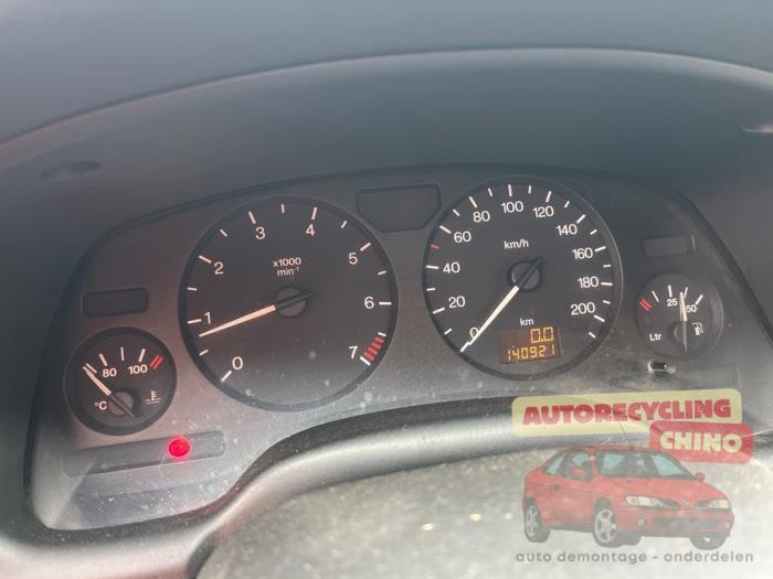 Opel Astra G Caravan 1.6 16V Skrotfordon (1999, BLAUW)