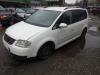 Schrottauto Volkswagen Touran aus 2004