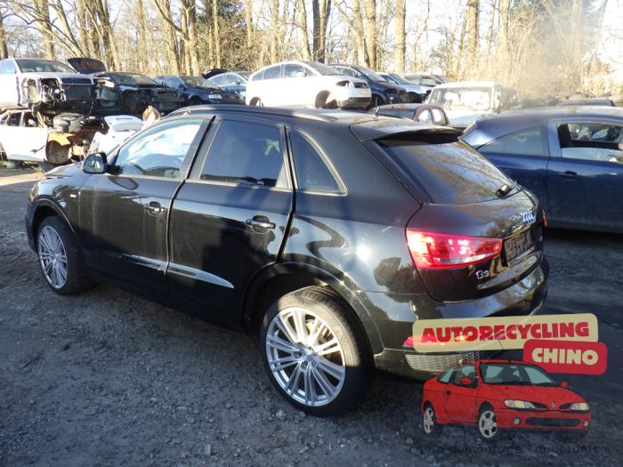Audi Q3 1.4 45 TFSI e 16V Épave (2018, Noir)