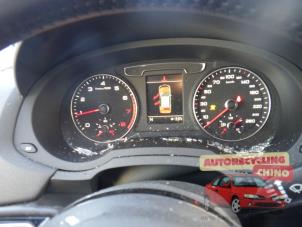 Audi Q3 1.4 45 TFSI e 16V Épave (2018, Noir)