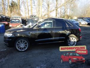 Audi Q3 1.4 45 TFSI e 16V Épave (2018, Noir)