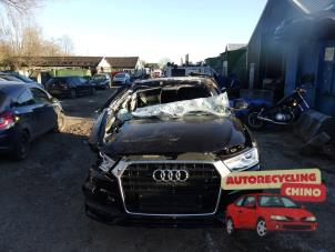 Audi Q3 1.4 45 TFSI e 16V Épave (2018, Noir)