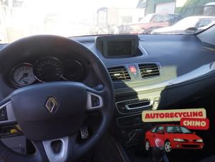Renault Megane III Berline 1.4 16V TCe 130 Samochód złomowany (2010, Metalik, Niebieski)