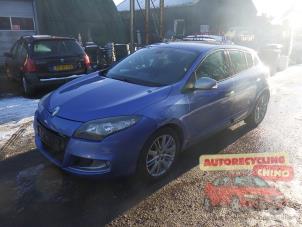 Renault Megane III Berline 1.4 16V TCe 130 Samochód złomowany (2010, Metalik, Niebieski)