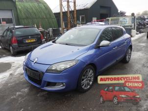 Renault Megane III Berline 1.4 16V TCe 130 Samochód złomowany (2010, Metalik, Niebieski)