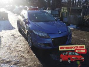 Renault Megane III Berline 1.4 16V TCe 130 Samochód złomowany (2010, Metalik, Niebieski)