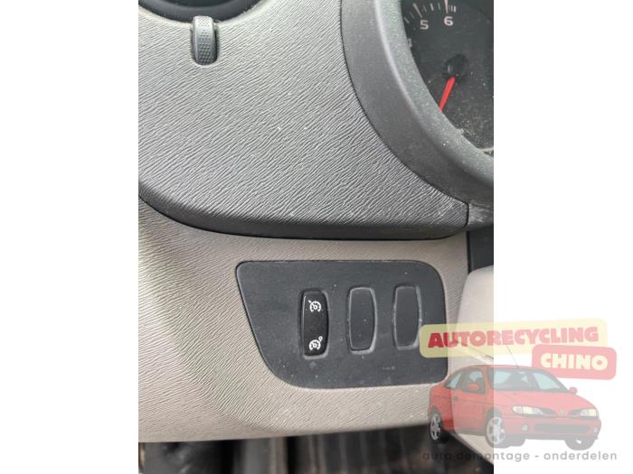 Renault Kangoo Express 1.5 dCi 105 FAP Samochód złomowany (2009, Szary)