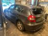 BMW 1 serie 120i 16V Vehículo de desguace (2007, Oscuro, Gris)