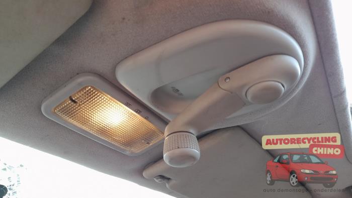 Volkswagen Polo III 1.6i 75 Skrotfordon (1999, BLAUW)