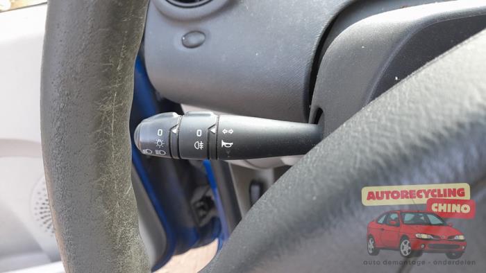 Renault Twingo II 1.2 Épave (2008, Bleu)