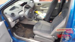 Renault Twingo II 1.2 Épave (2008, Bleu)