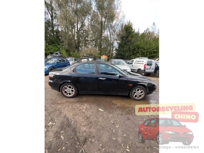 Alfa Romeo 156 1.8 Twin Spark 16V Samochód złomowany (2002, Czarny)