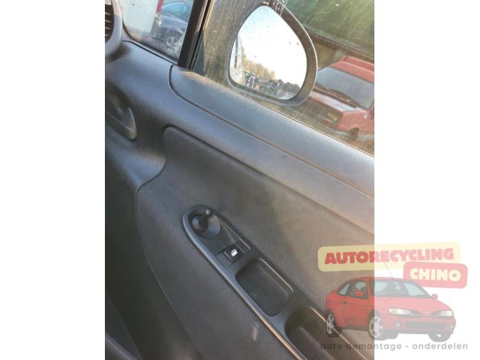 Peugeot 207/207+ 1.4 Vehículo de desguace (2007, Negro)