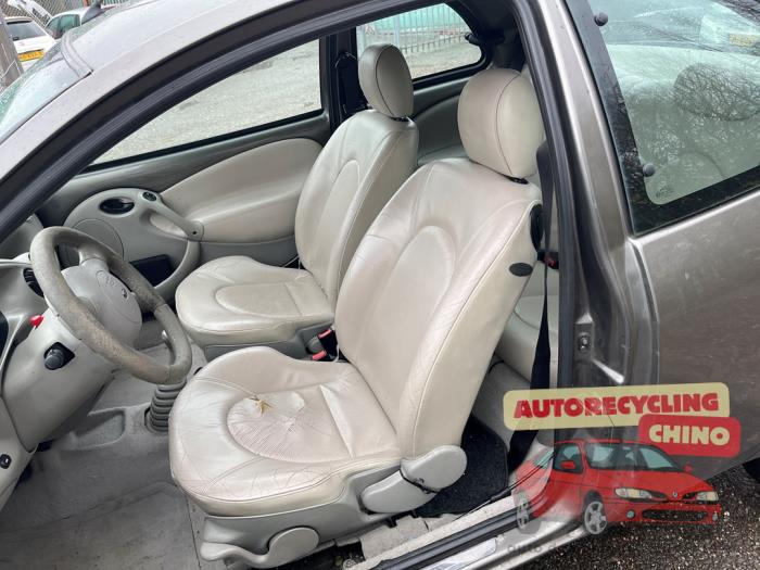 Ford Ka I 1.3i Skrotfordon (2001, BEIGE)