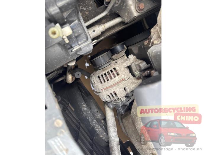 Seat Ibiza III 1.4 16V 75 Skrotfordon (2003, GRIJS)