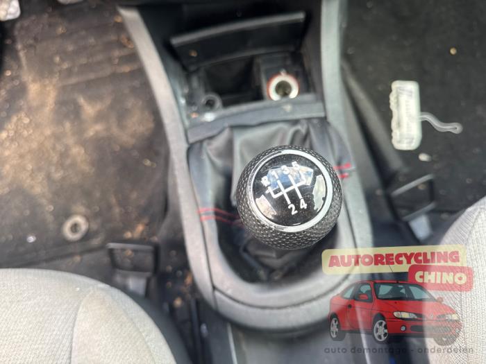 Seat Ibiza III 1.4 16V 75 Skrotfordon (2003, GRIJS)