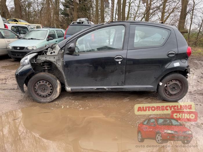 Toyota Aygo 1.0 12V VVT-i Épave (2006, Noir)