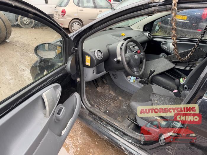 Toyota Aygo 1.0 12V VVT-i Épave (2006, Noir)