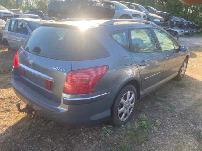 Peugeot 407 SW 1.8 16V Samochód złomowany (2005, Szary)