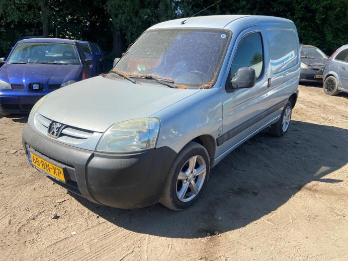 Peugeot Partner 2.0 HDI Salvage vehicle (2004)