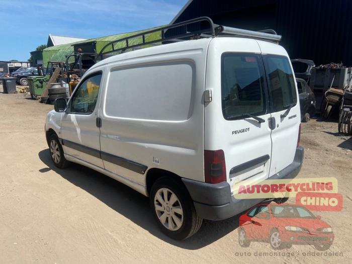 Peugeot Partner 1.9D Salvage vehicle (2005, White)