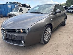 Alfa Romeo 159 Sportwagon 2.2 JTS 16V  (Schrott)