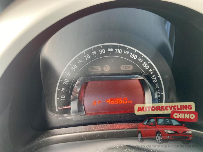 Renault Twingo III 1.0 SCe 70 12V Épave (2018, Gris)