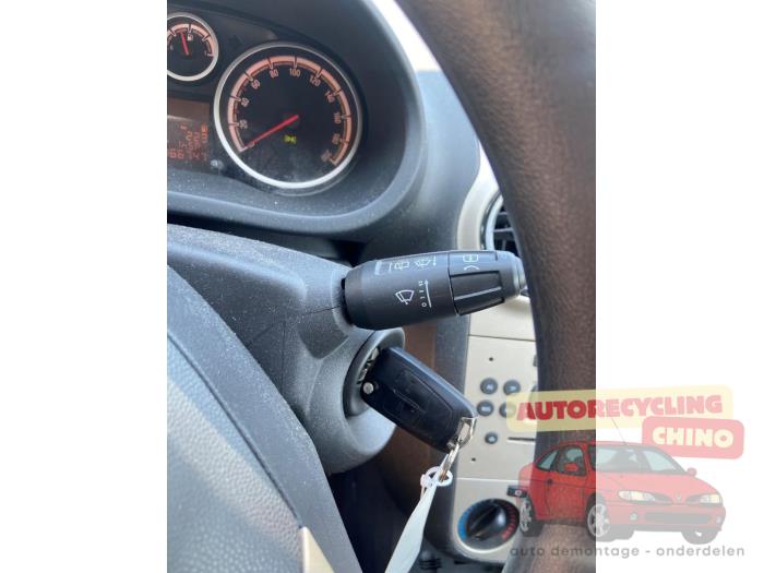 Opel Corsa D 1.4 16V Twinport Skrotfordon (2008, GRIJS)