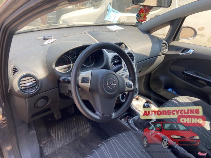 Opel Corsa D 1.4 16V Twinport Skrotfordon (2008, GRIJS)