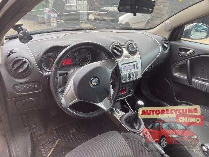 Alfa Romeo MiTo 1.4 16V Vehículo de desguace (2009, Negro)