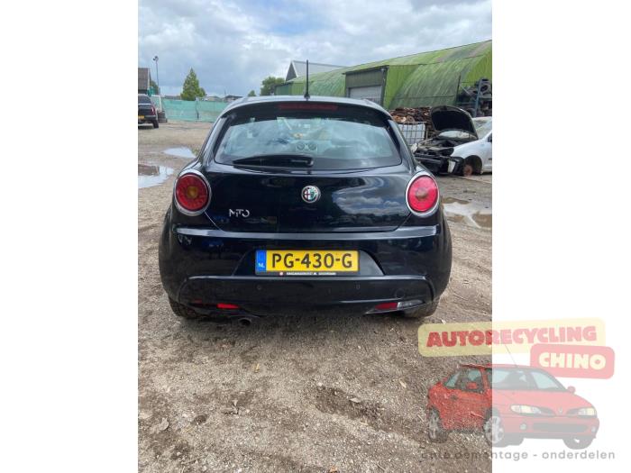 Alfa Romeo MiTo 1.4 16V Vehículo de desguace (2009, Negro)