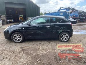 Alfa Romeo MiTo 1.4 16V Vehículo de desguace (2009, Negro)