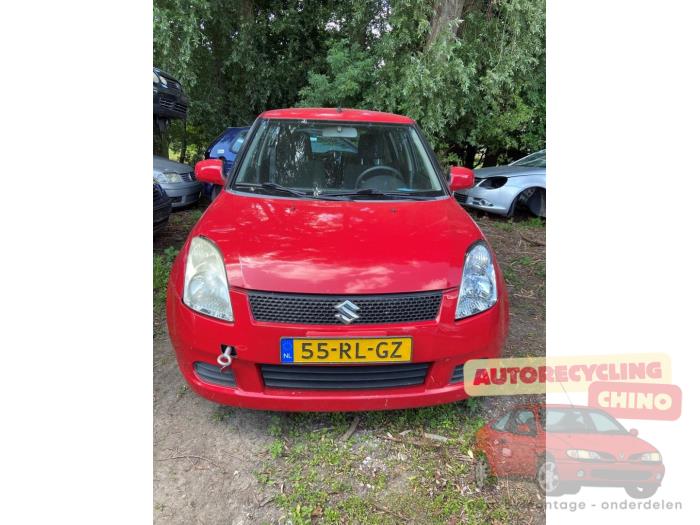 Suzuki Swift 1.3 VVT 16V Épave (2005, Rouge)