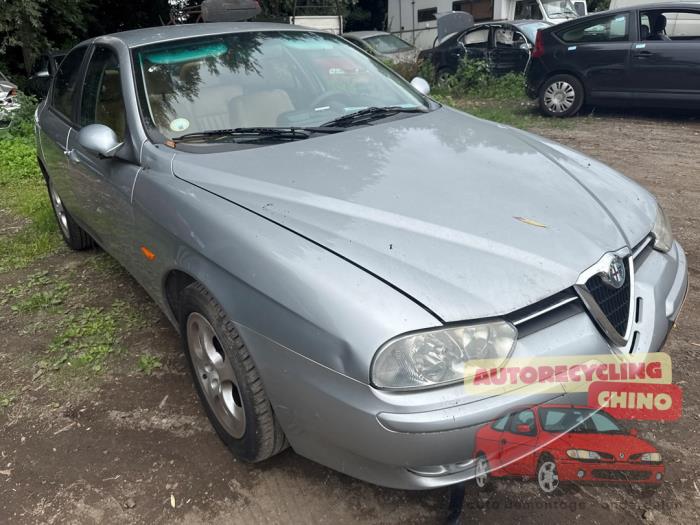 Alfa Romeo 156 1.8 Twin Spark 16V Épave (2003, Gris)