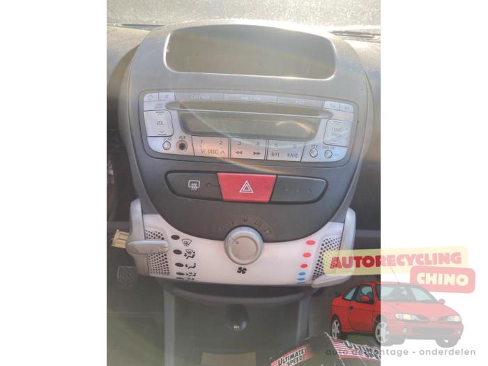 Citroen C1 1.0 12V Épave (2010, Gris)