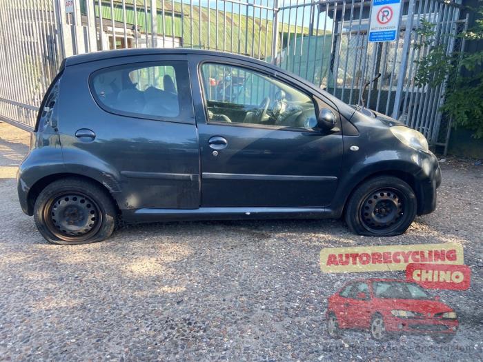 Citroen C1 1.0 12V Épave (2010, Gris)