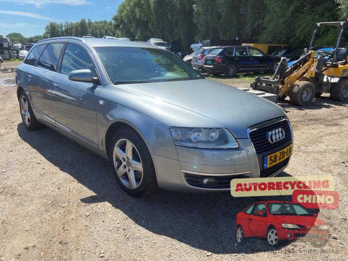 Audi A6 Avant 2.0 T FSI 16V Schnäppchen (2008, Grau)