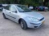 Ford Focus 1 1.6 16V Épave (2002, Gris)