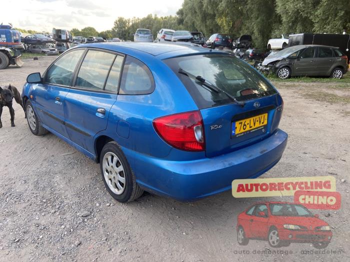 Kia Rio 1.3 Épave (2003, Bleu)