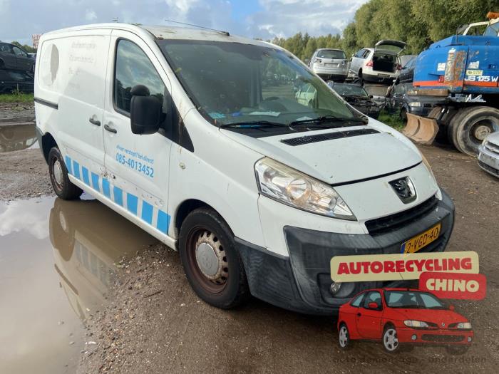 Peugeot Expert 2.0 HDi 120 Épave (2010, Blanc)