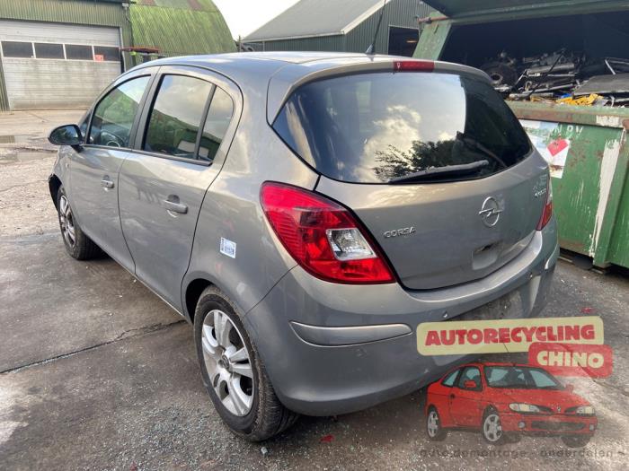 Opel Corsa D 1.3 CDTi 16V ecoFLEX Vehículo de desguace (2010, Marrón)