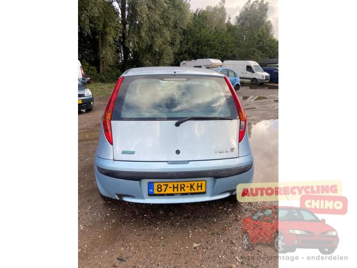 Fiat Punto II 1.2 16V Vehículo de desguace (2001, Azul)