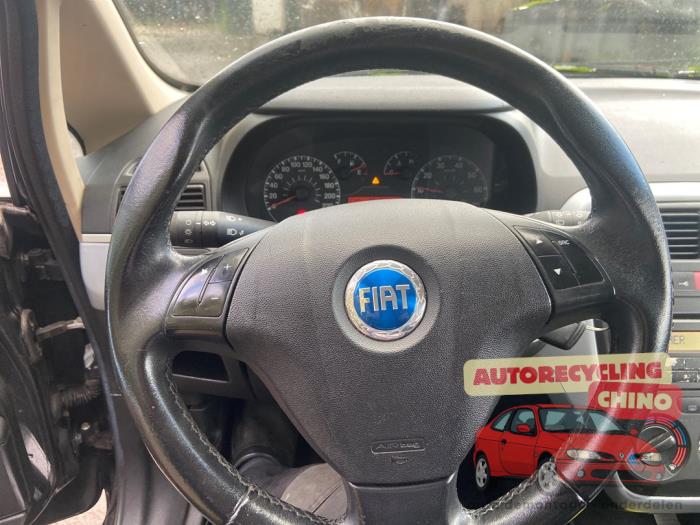 Fiat Grande Punto 1.4 Schrottauto (2006, Schwarz)