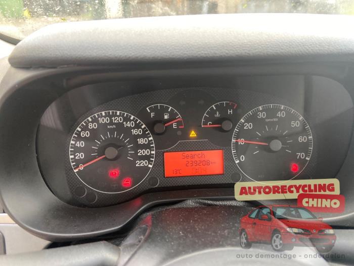 Fiat Grande Punto 1.4 Schrottauto (2006, Schwarz)
