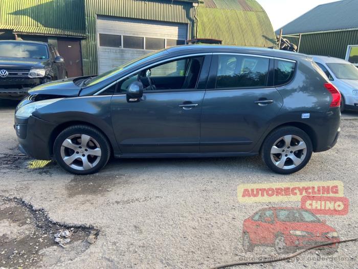 Peugeot 3008 I 1.6 16V THP 155 Schrottauto (2011, Grau)