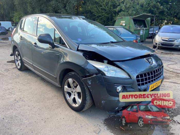 Peugeot 3008 I 1.6 16V THP 155 Schrottauto (2011, Grau)